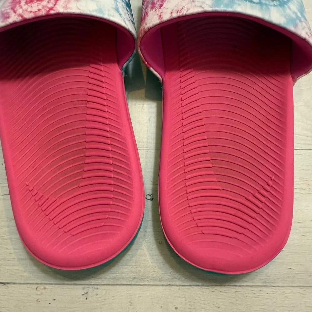 Nike girls pink tie dye slides sandals‎ big kids size 5